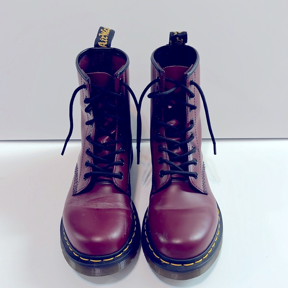 Dr. Martens
1460 Lace Up Boots